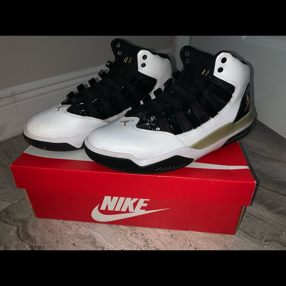 Jordan black and gold